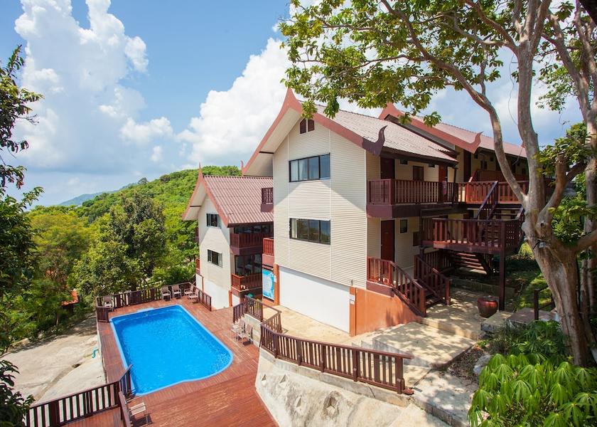 Krabi Province Ko Phi Phi Courtyard view