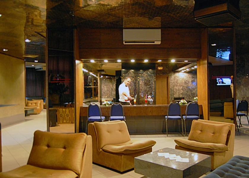 Tunis Governorate Tunis Bar (on property)