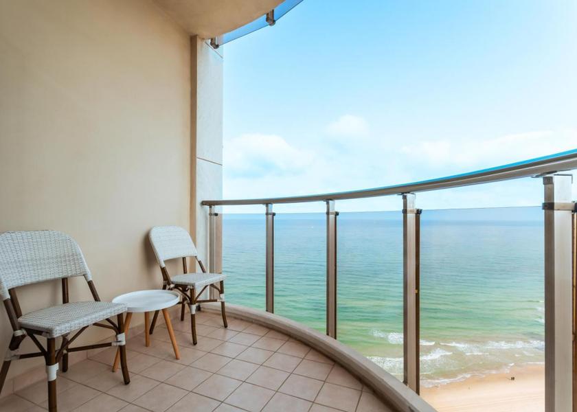  Herzliya Deluxe Room with Balcony and Sea View (2 Adults+ 2 Children)	