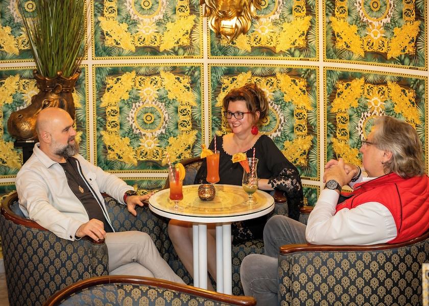 Saxony Plauen Bar (on property)
