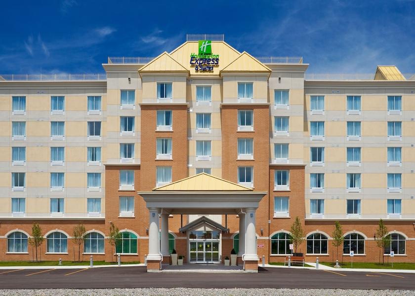 Ontario Clarington Facade