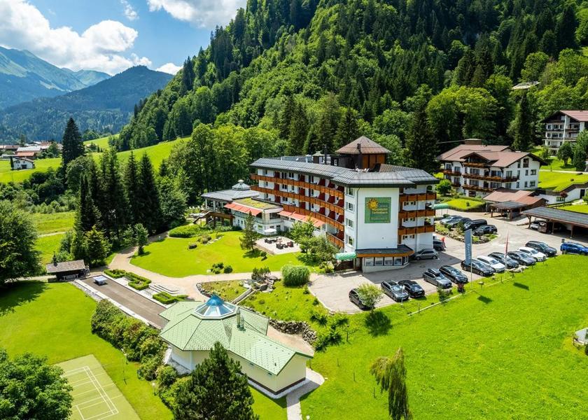 Bavaria Oberstdorf exterior view