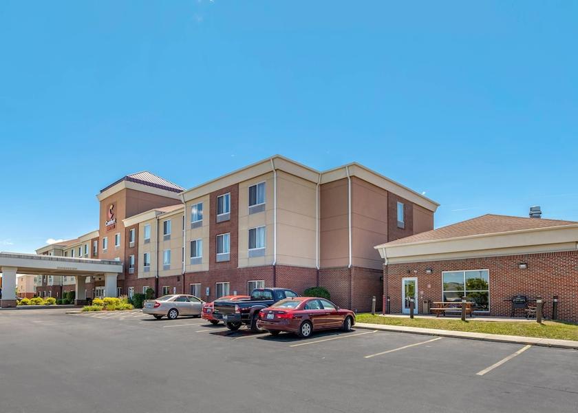 Illinois Urbana Exterior