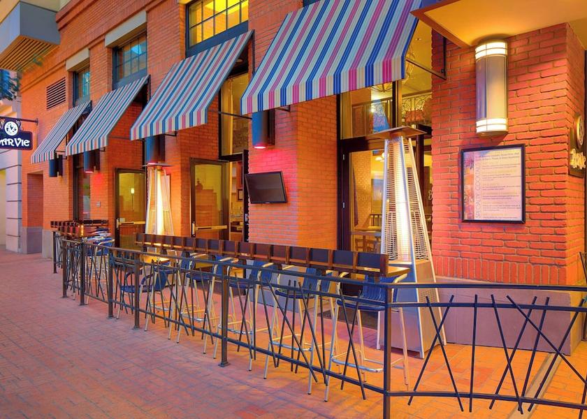 California San Diego Bar (on property)