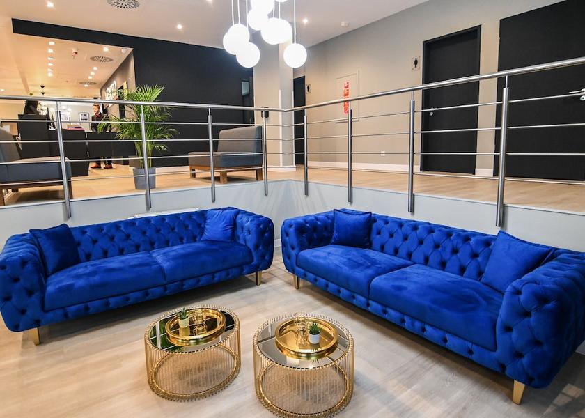  Budapest Lobby