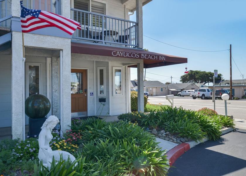 California Cayucos Entrance