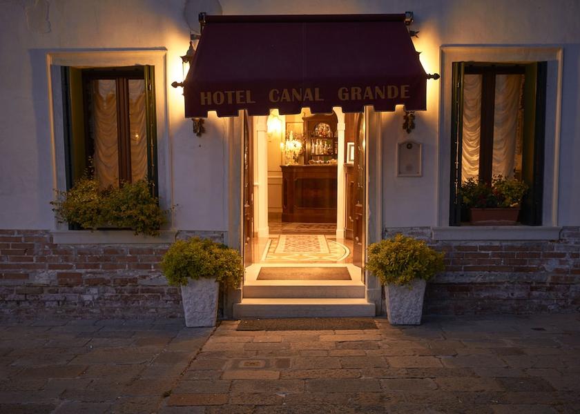 Veneto Venice Entrance
