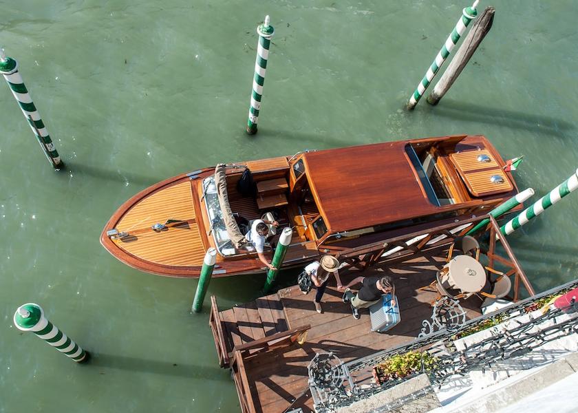 Veneto Venice Entrance