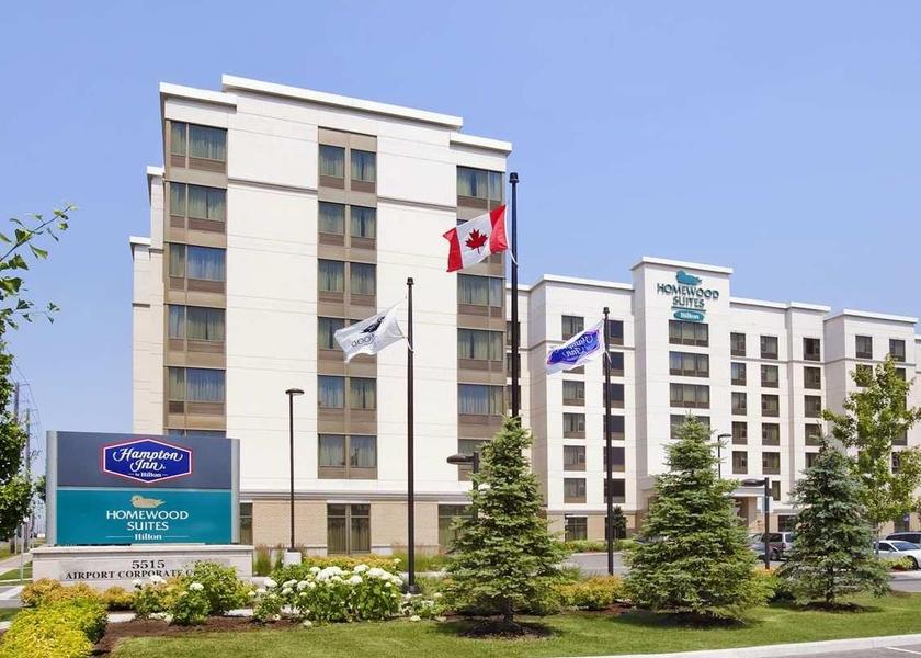 Ontario Toronto Hotel Exterior