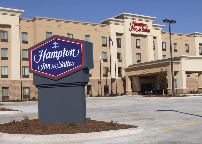 Illinois Peoria Exterior Detail