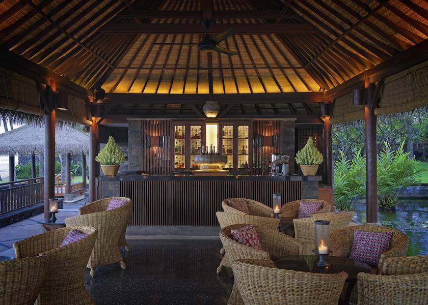 Bali Seminyak Poolside bar