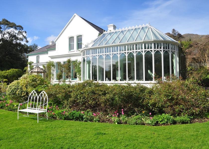 Galway (county) Cashel Facade