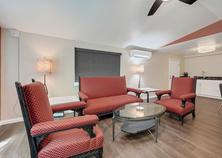 California Guerneville Living area