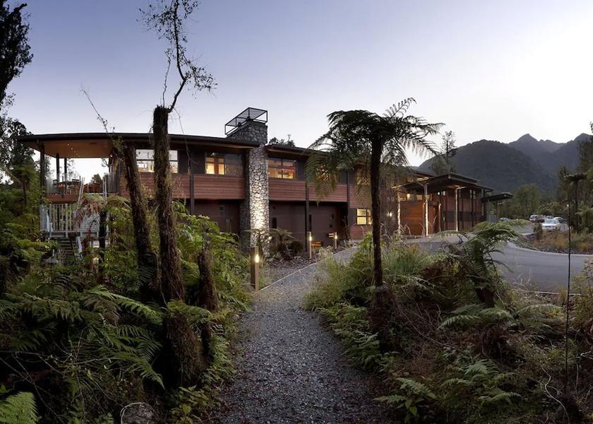 West Coast Franz Josef Glacier Exterior