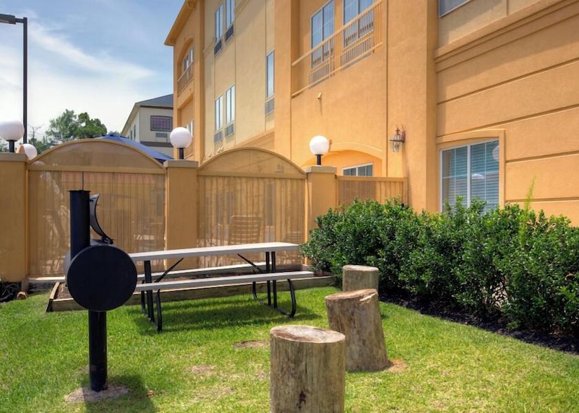 Texas New Caney Exterior Detail