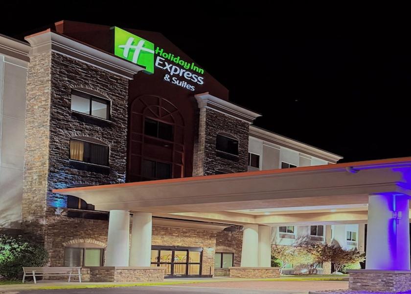 North Carolina Mount Airy Exterior Detail