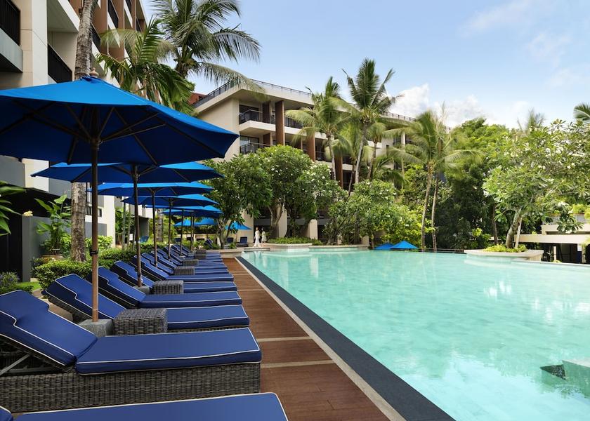 Phuket Karon Exterior Detail