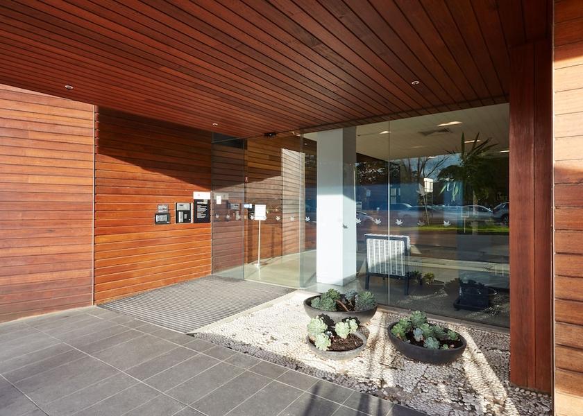 Victoria Melbourne Property entrance