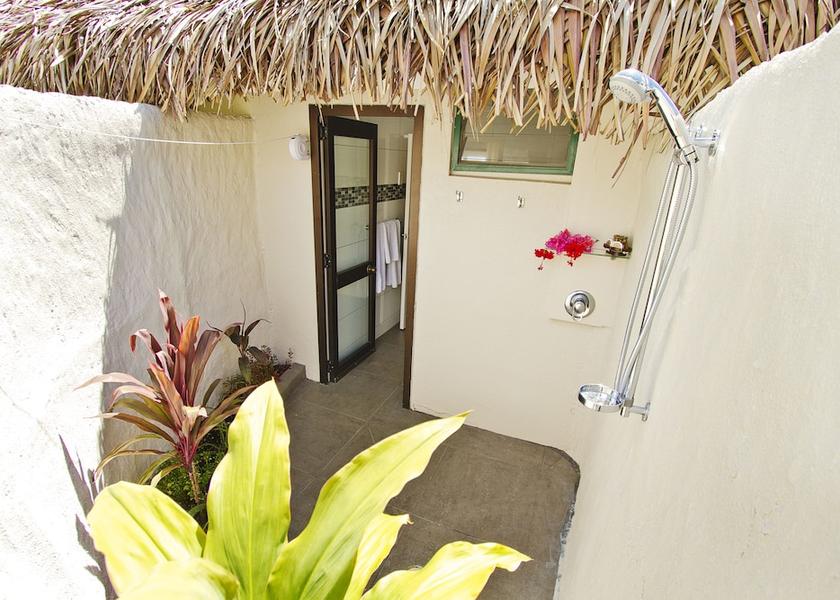 Rarotonga Bathroom