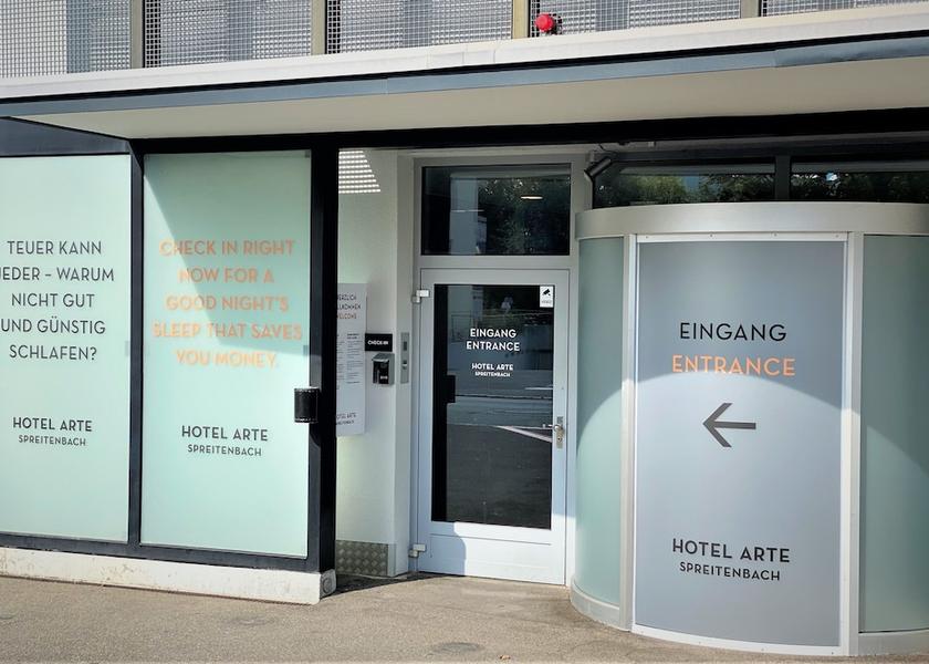Canton of Aargau Spreitenbach Property entrance