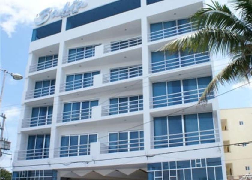 Quintana Roo Isla Mujeres Front of property