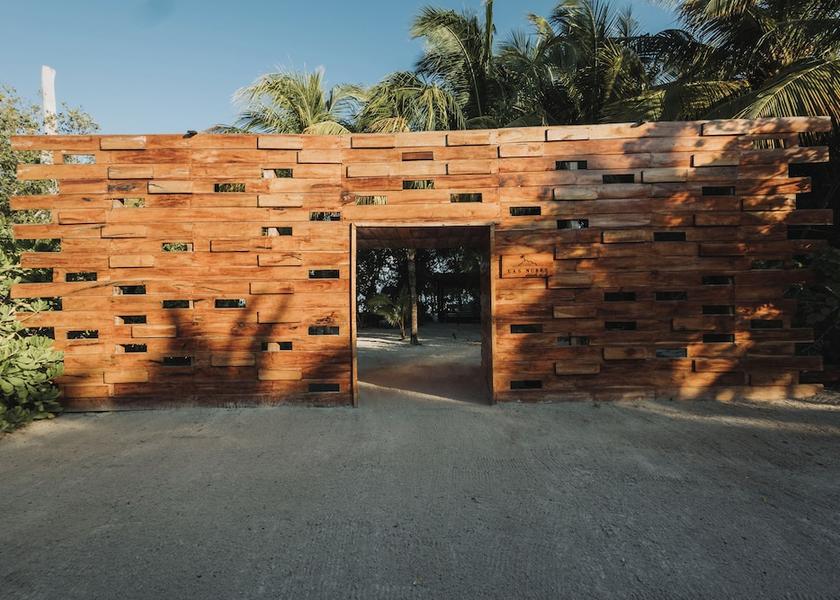 Quintana Roo Isla Holbox Front of property