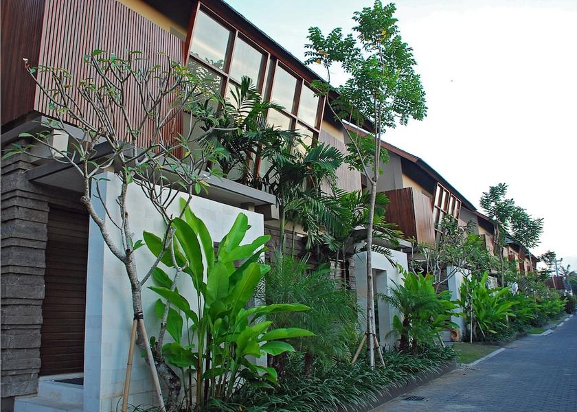 Bali Seminyak Front of property