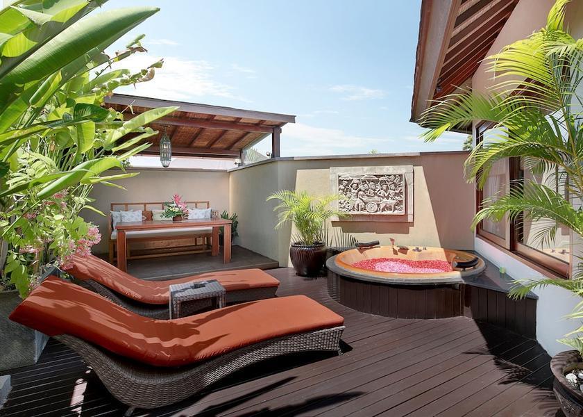Bali Seminyak Sundeck