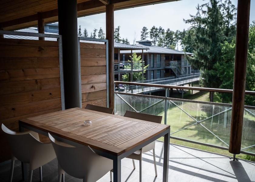 Brittany Bruz Terrace