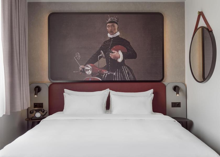  Oslo Room