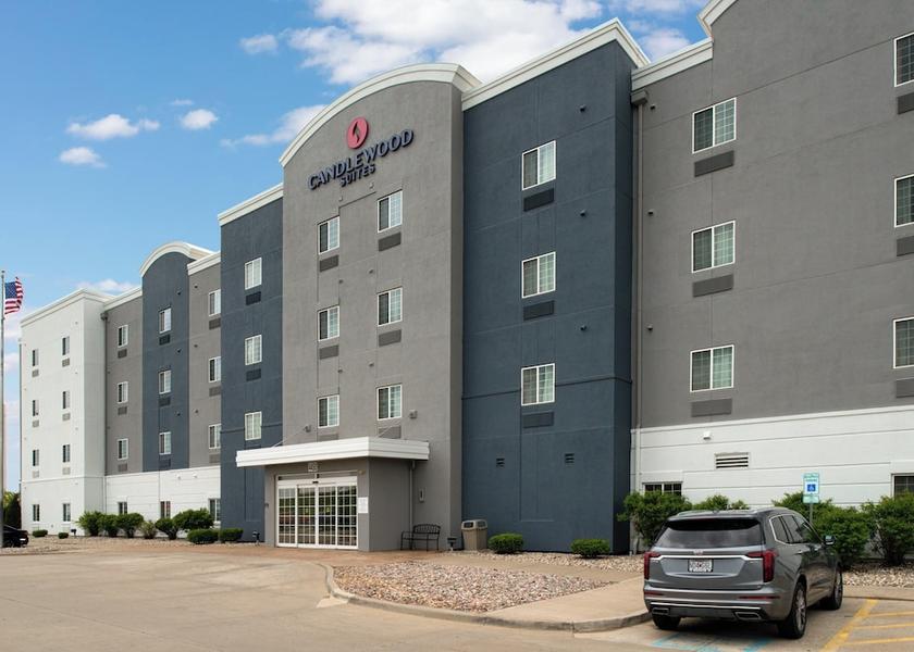 Missouri Kansas City Exterior Detail