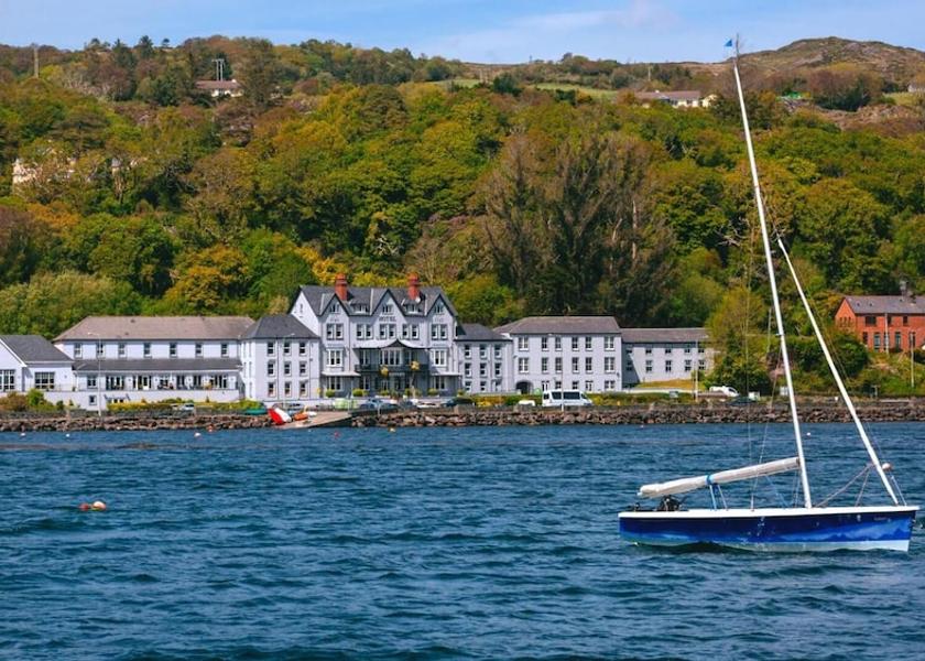 Cork (county) Glengarriff Lake