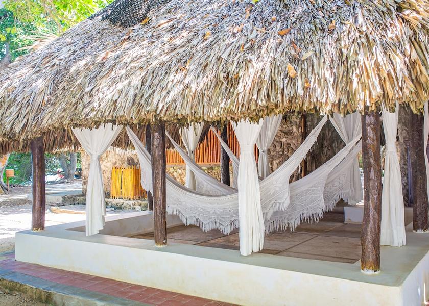 Bolivar Rosario Islands Garden