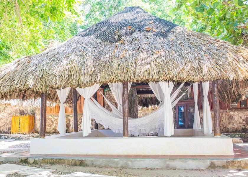 Bolivar Rosario Islands Property Grounds