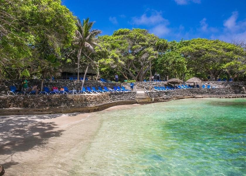 Bolivar Rosario Islands Beach