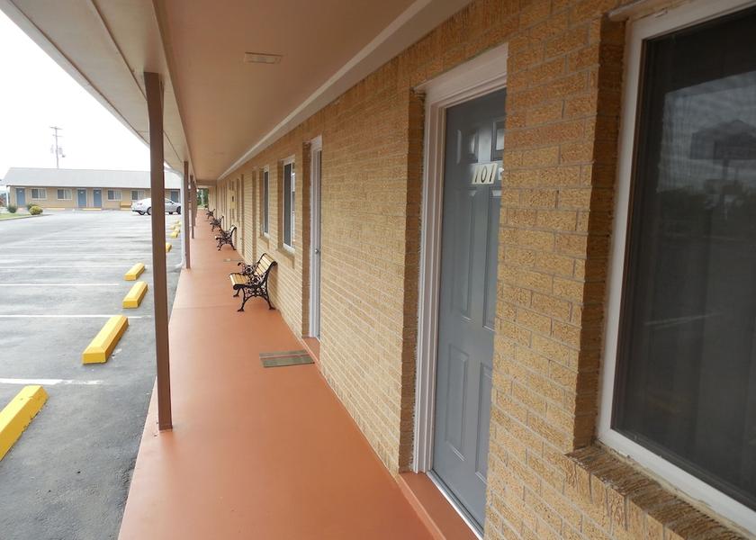 Tennessee Crump Exterior Detail