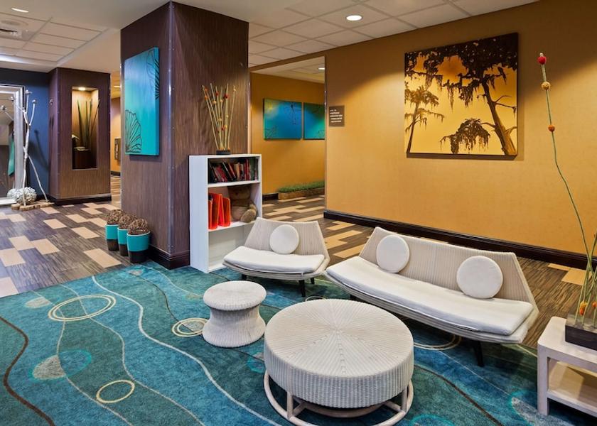 Florida Leesburg Lobby