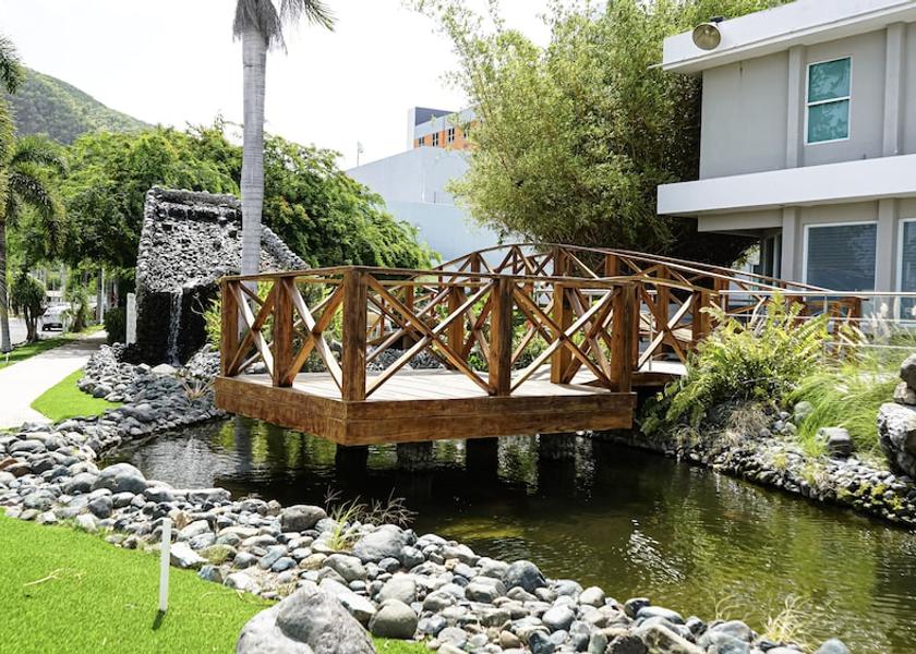  Guayanilla Garden