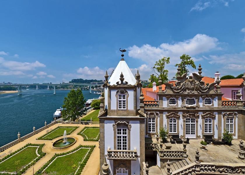 Porto Porto Garden