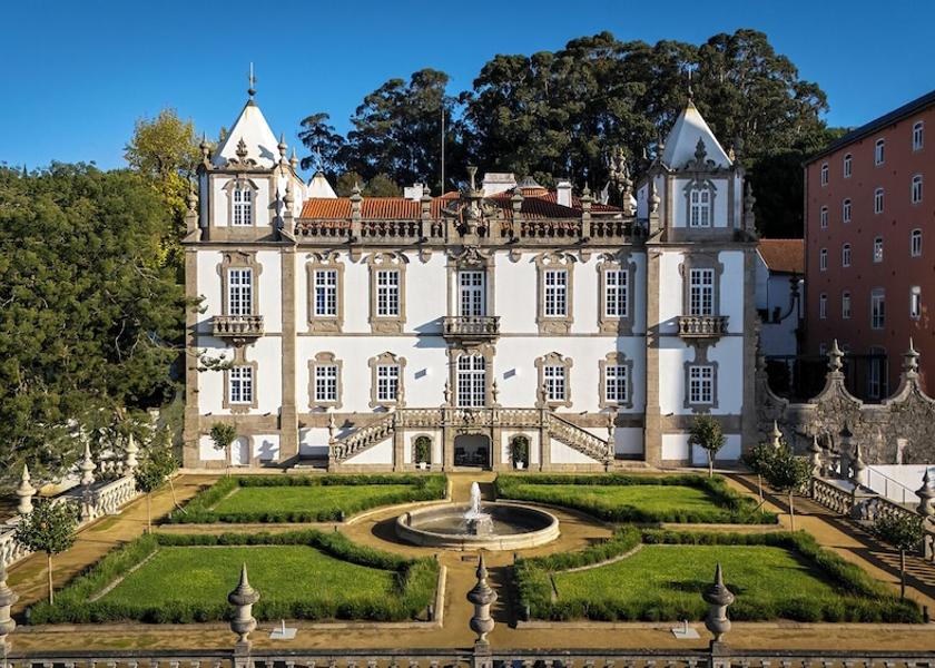Norte Porto Exterior Detail
