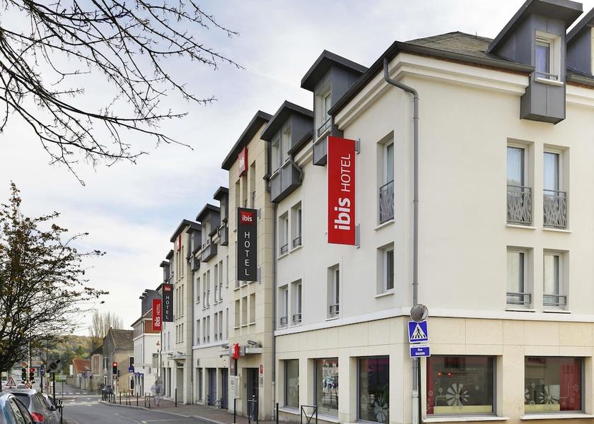 Île-de-France Etampes Exterior Detail