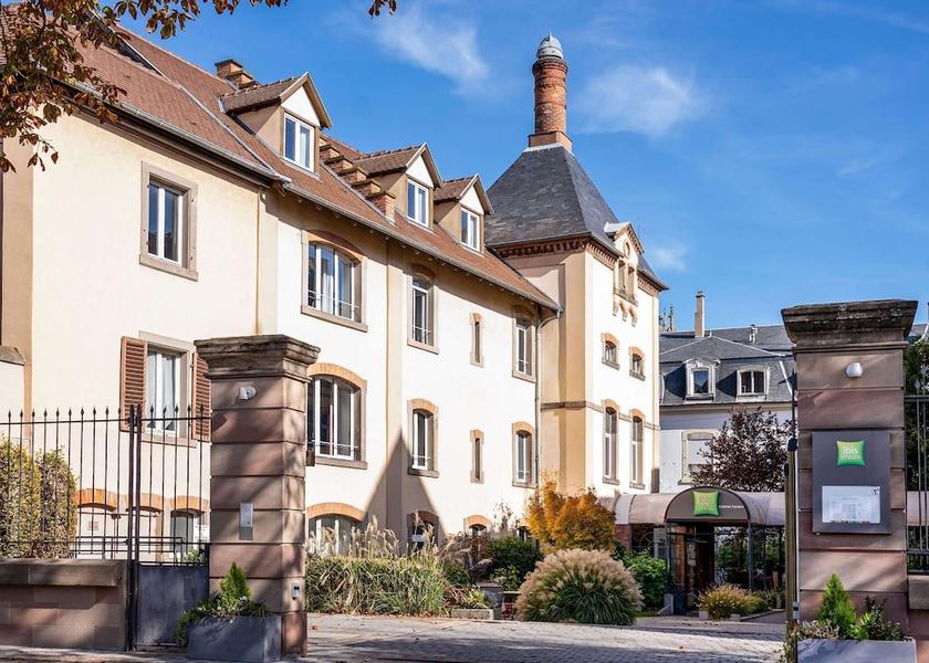 Grand Est Colmar Exterior Detail
