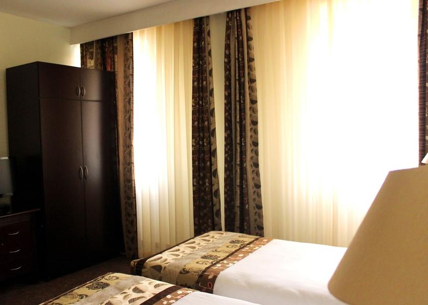  Yerevan Room