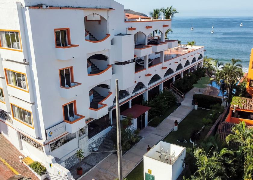 Guerrero Zihuatanejo Facade