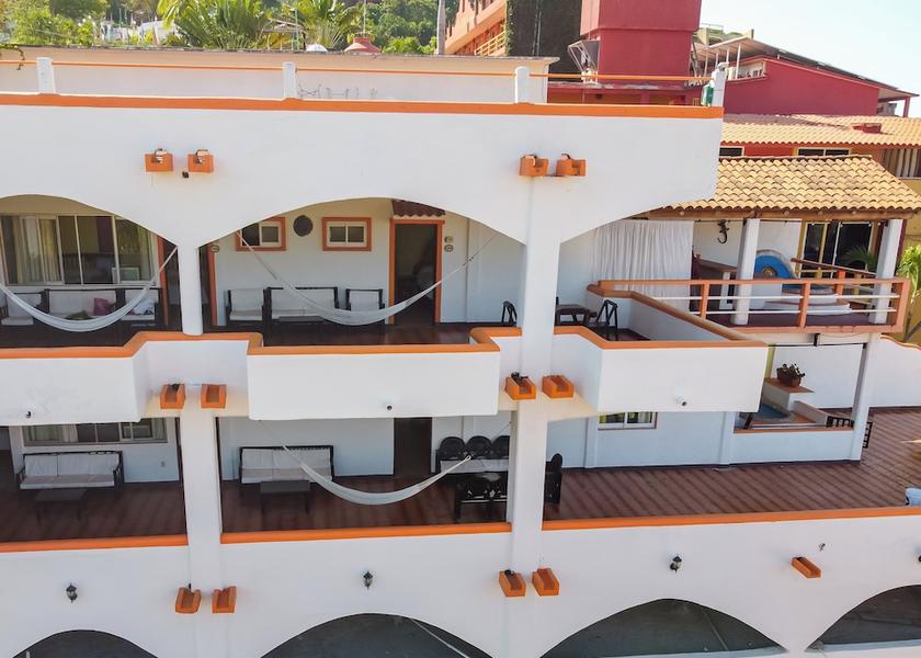 Guerrero Zihuatanejo Facade