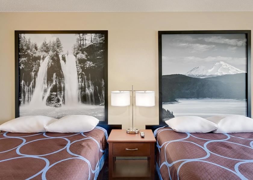 California Alturas Room