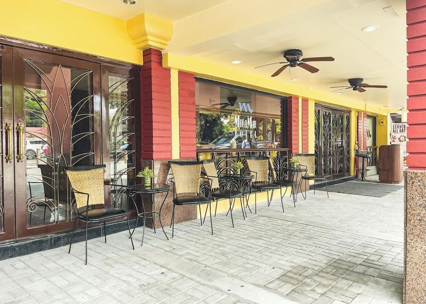  Manila Exterior