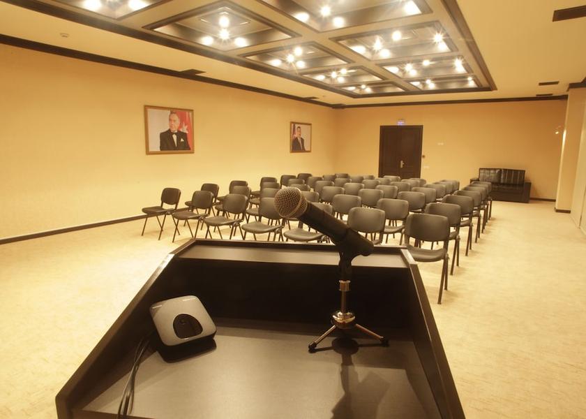  Baku Meeting Room