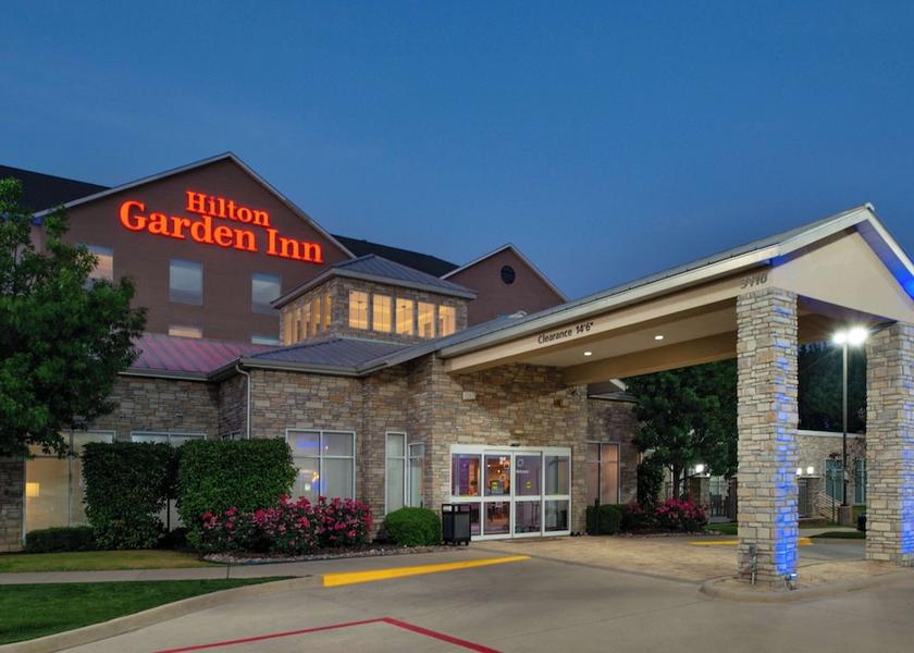 Texas Denton Exterior Detail