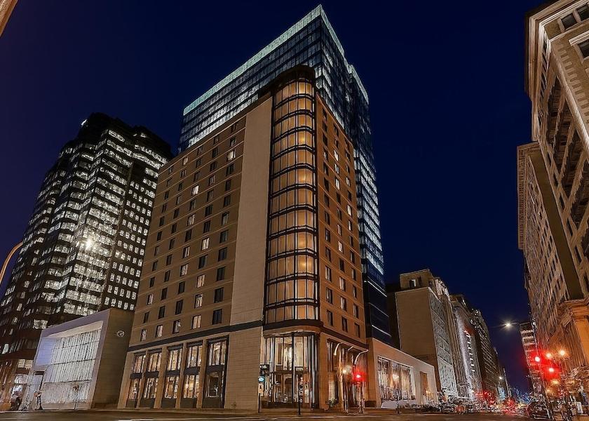 Quebec Montreal Front of property - evening/night